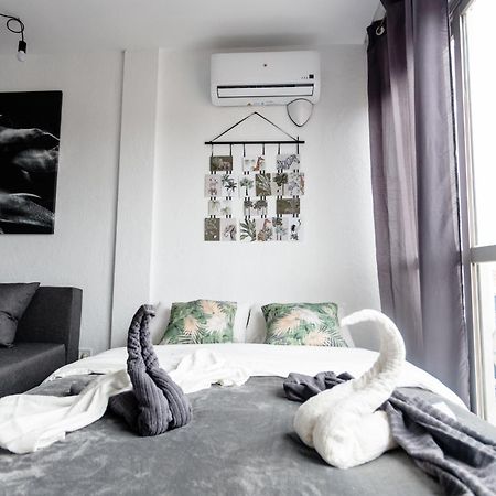 Great Panoramic View Studio Apartment ベニドルム エクステリア 写真